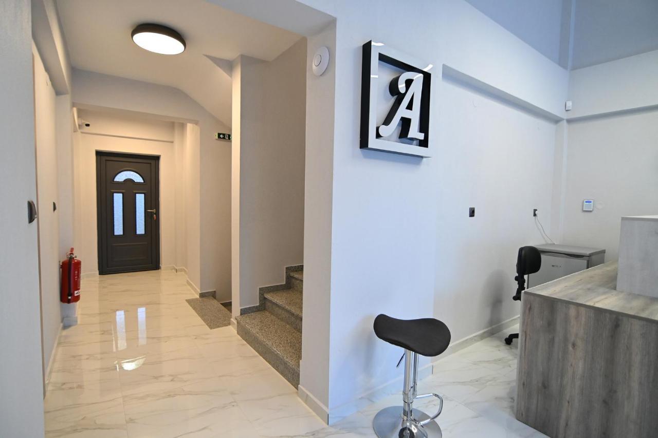 Armonia Luxury Suites Vrasná Екстериор снимка