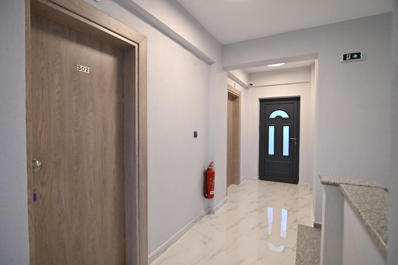 Armonia Luxury Suites Vrasná Екстериор снимка