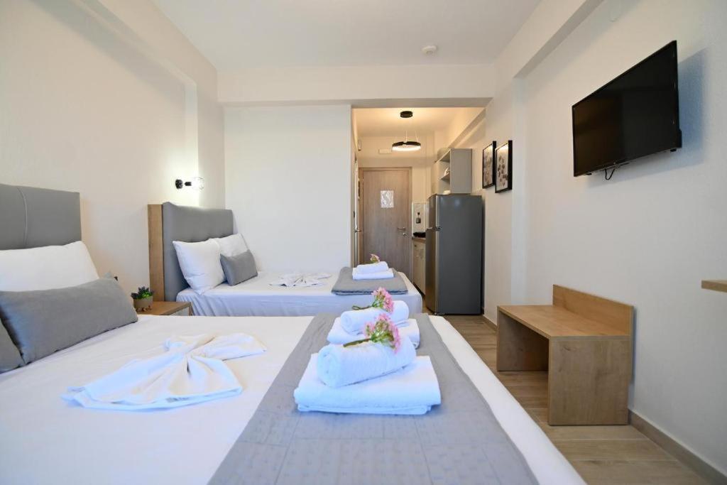 Armonia Luxury Suites Vrasná Екстериор снимка